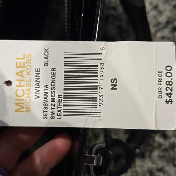 MICHAEL MICHAEL KORS VIVIANNE SM TZ MESSENGER PATENT LEATHER CROSSBODY BAG. NWT. - Picture 8 of 14